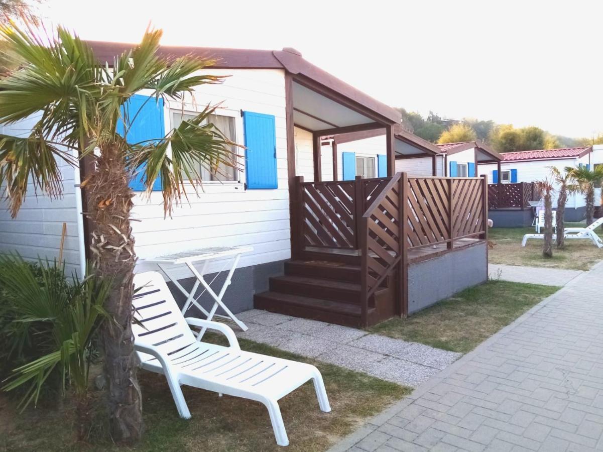 Camping Norina Pesaro Buitenkant foto